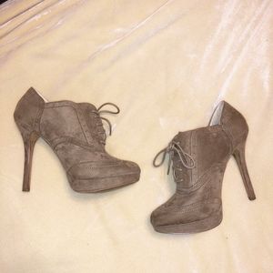 Forever 21 Beige Suede Saddle Heels